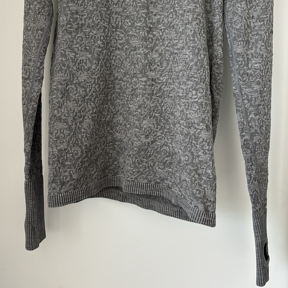 Lululemon Gray Patterned Lightweight Sweater - image 6